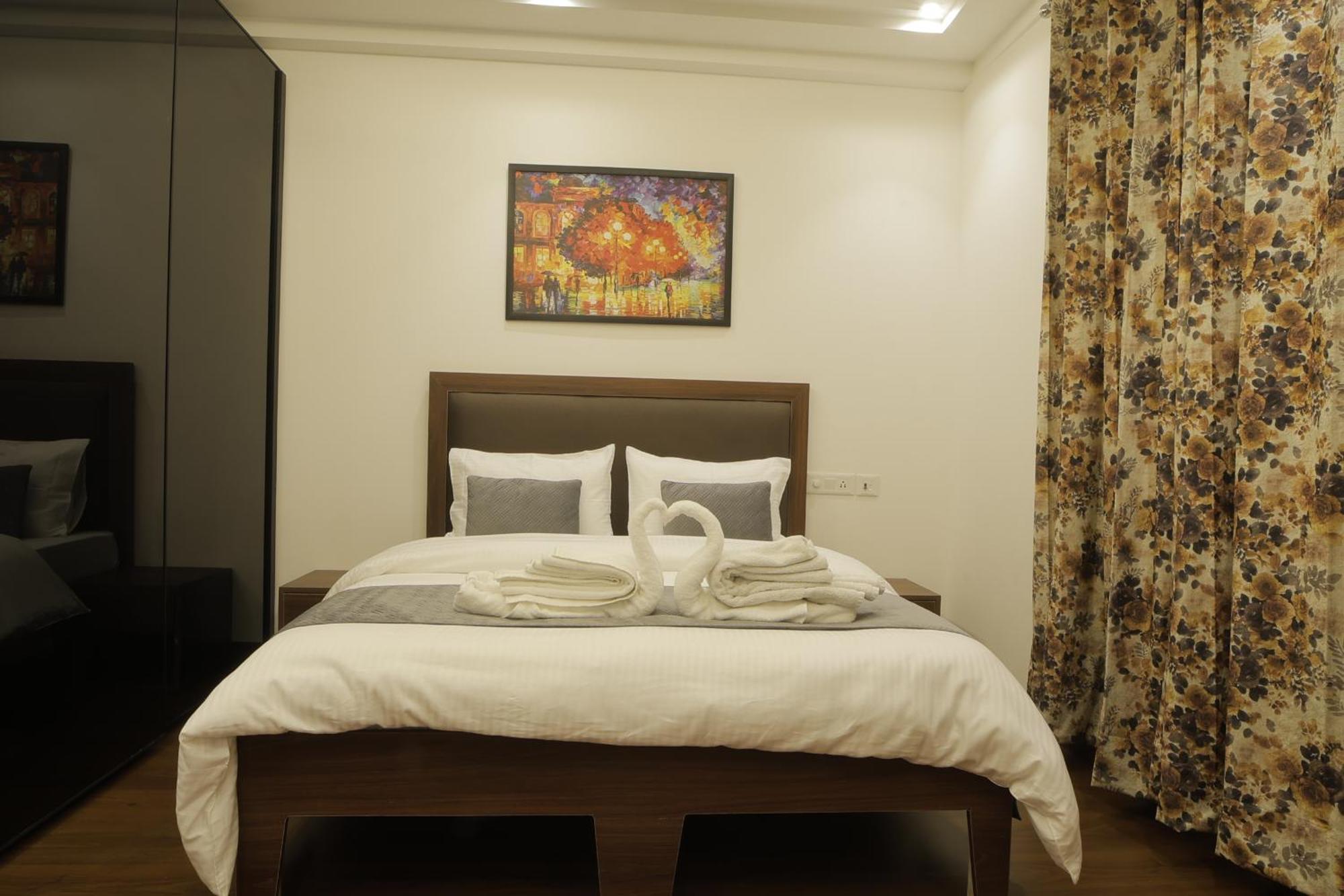 Bed and Breakfast Under My Roof Superio à New Delhi Extérieur photo