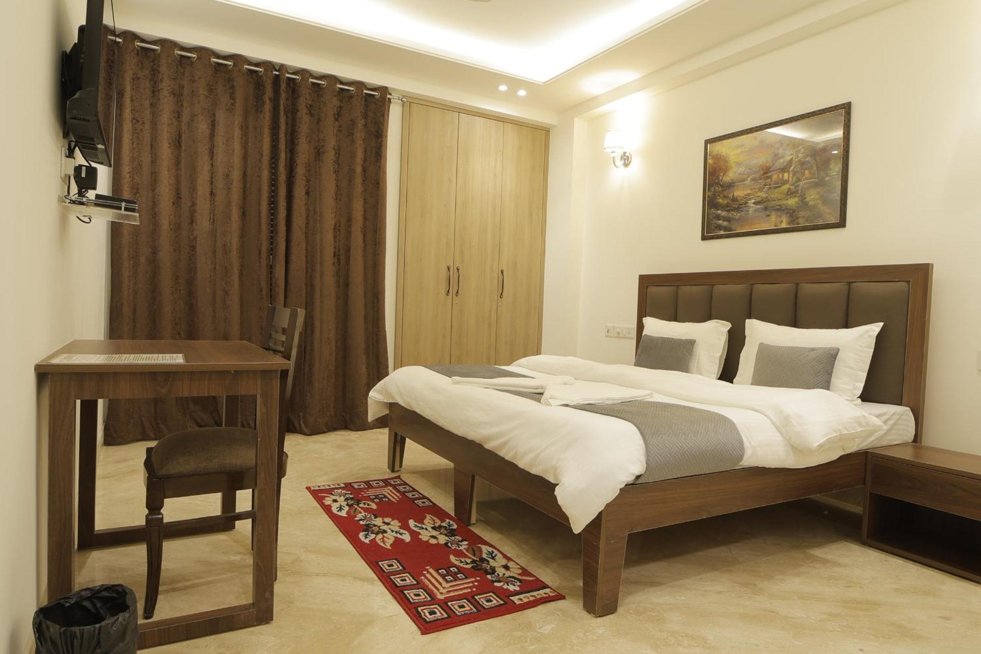 Bed and Breakfast Under My Roof Superio à New Delhi Extérieur photo